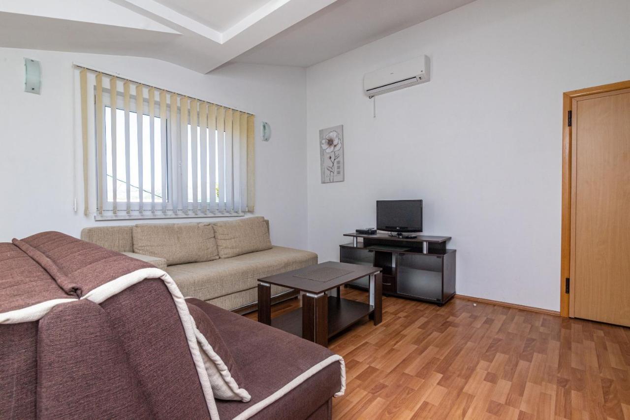 טרוגיר Apartments Janja מראה חיצוני תמונה