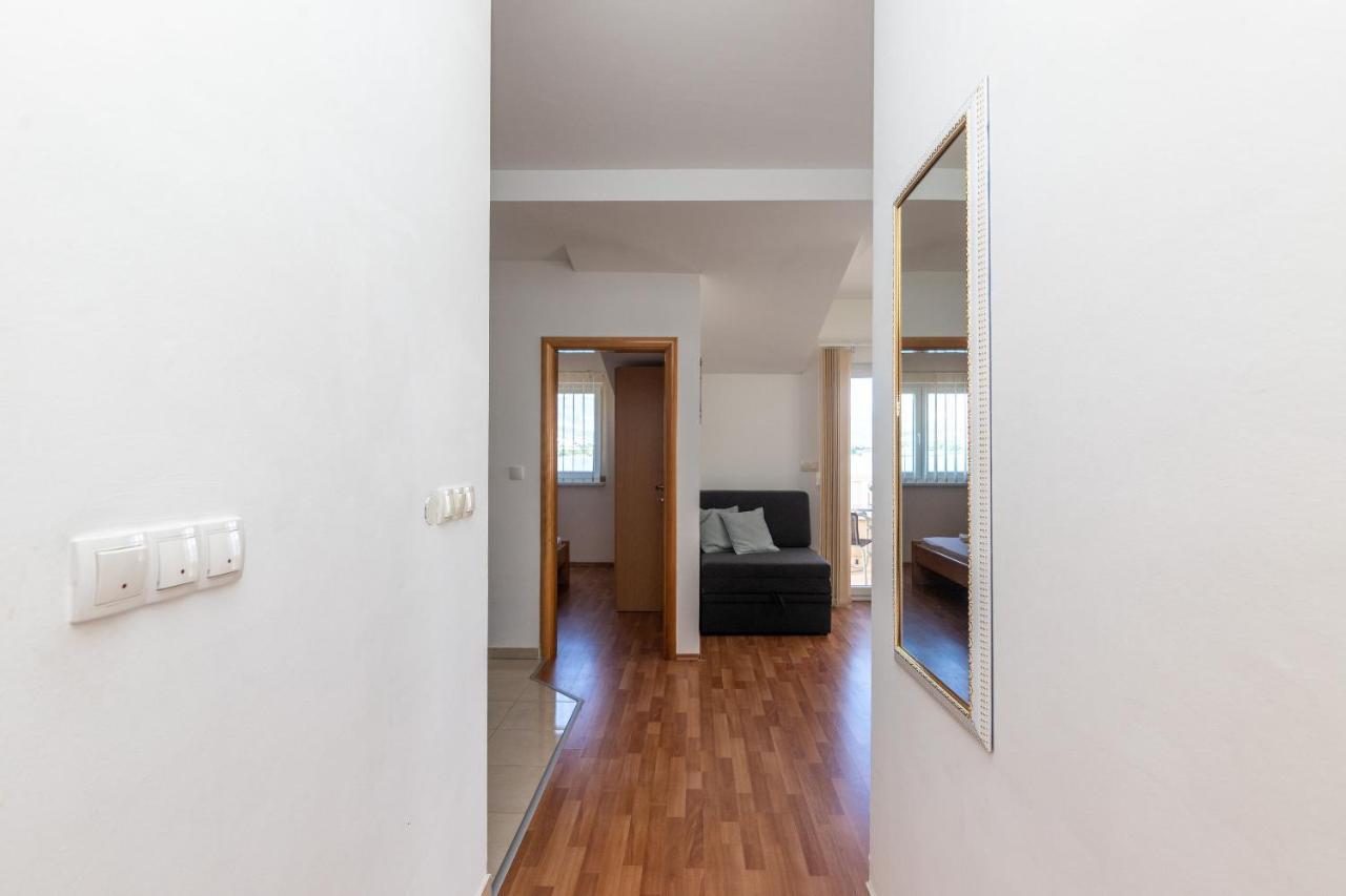 טרוגיר Apartments Janja מראה חיצוני תמונה